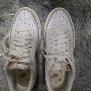 Nike White and Gold Women's Sneakers